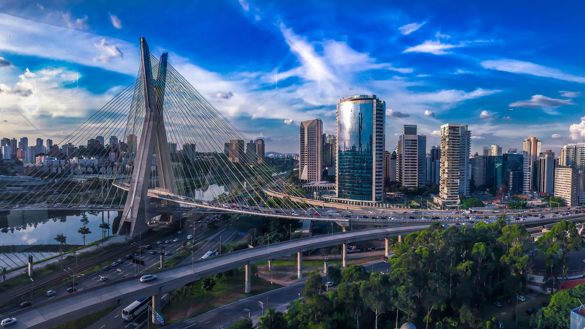 city-2278497_1920.jpg