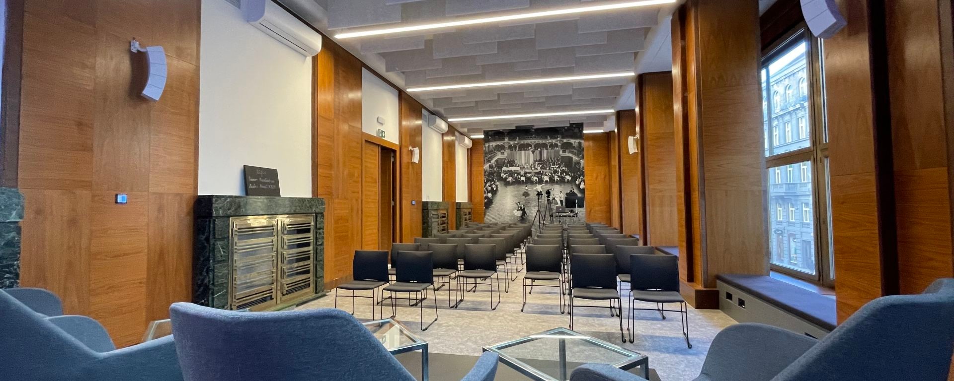 usporadani-divadlo-presscentrum-ctk--so2urcvp.jpg